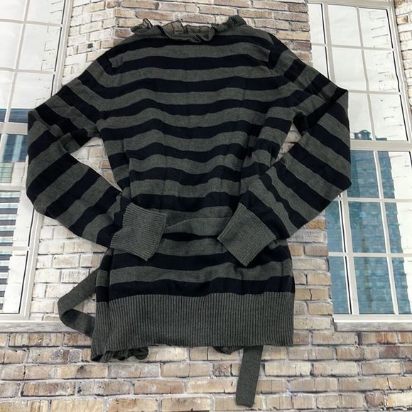 Women’s Epic Threads Gray & Black Ruffled Casual Long Sleeve Sweater (XL) R15 - Picture 2 of 8